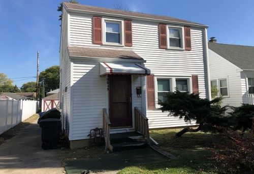 10615 Springfield Ave, Chicago, IL 60655-3830