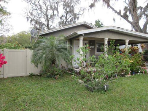 8606 20th St, Tampa, FL 33604-2010