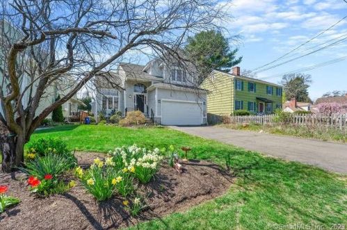 18 Catalpa St, Norwalk, CT 06851-5420