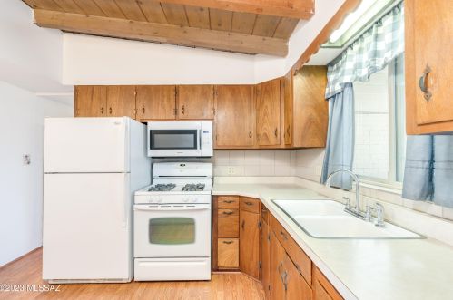 3650 23 St, Tucson AZ 85711-4914 exterior