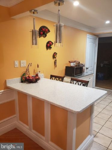 8120 Wyndam Rd, Camden NJ 08109-3221 exterior