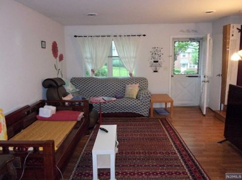 120 Parkview Dr, Teaneck NJ  07666-3804 exterior