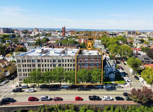 851 Boulevard, Union City NJ  07086-7037 exterior