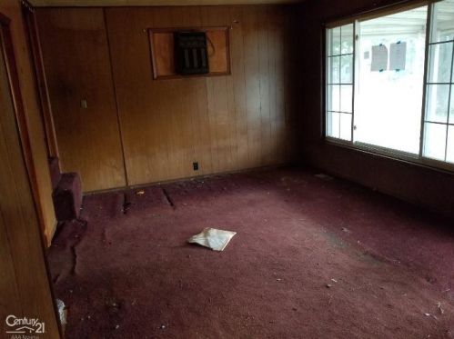 2543 Harrison Ave, Rochester, MI 48307-4748