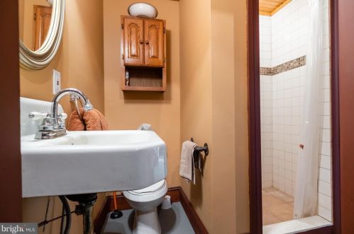 1694 Old Black Horse Pike, Blenheim NJ 08012-5216 exterior