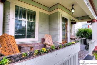 819 35th Ave, Omaha, NE 68105-1901