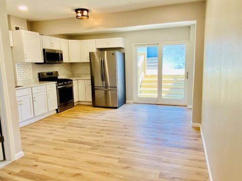 5534 Camelia St, Pittsburgh PA  15201-2213 exterior