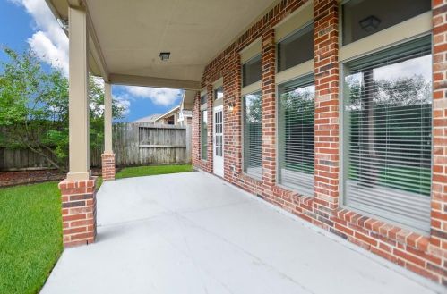 27907 Barberry Banks Ln, Fulshear TX 77441-2057 exterior