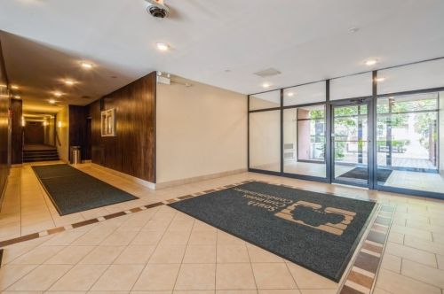 3041 Michigan Ave, Chicago, IL 60616-3248