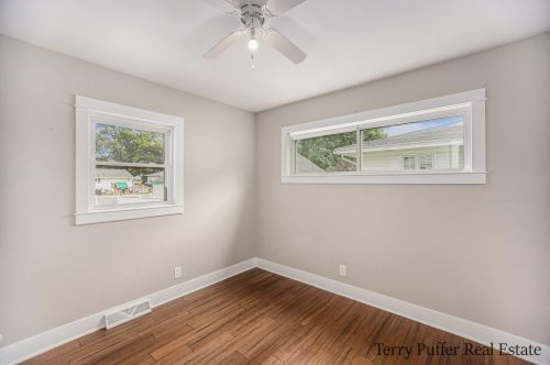 2160 Mayfair Ave, Meskegon MI 49441-3621 exterior