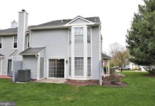 5 Aldgate Ct, Princeton NJ exterior