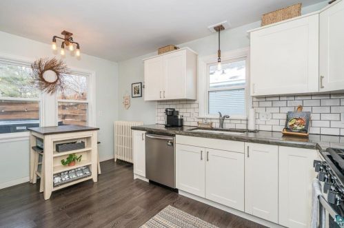 4721 4 St, Duluth MN 55807-2032 exterior