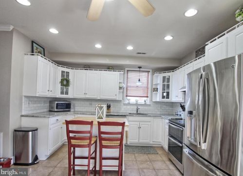 1630 Midland Rd, Edgewater MD 21037-2421 exterior