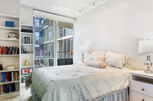 659 Randolph St, Chicago IL 60661-2115 exterior