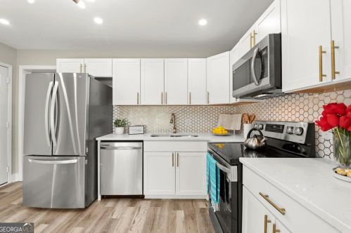 3949 Adamsville Dr, Atlanta GA  30331-3823 exterior