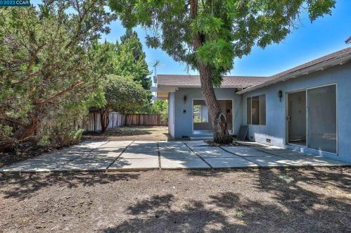 1930 Whitman Rd, Concord CA 94518-3329 exterior