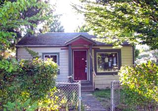 9056 11th Ave, Seattle WA  98117-2228 exterior