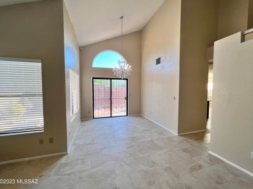 10456 Fair Mountain Dr, Tucson AZ  85737-9019 exterior