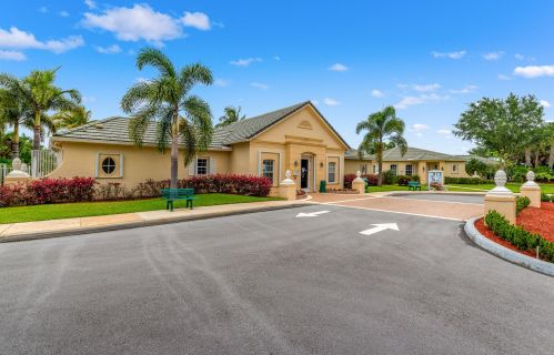 545 Lake Manatee Way, Fort Pierce FL  34986-1775 exterior