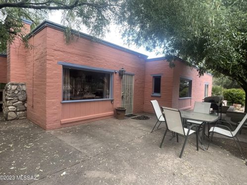 10700 Tanque Verde Rd, Tucson AZ 85749-9611 exterior