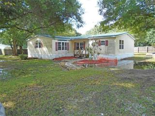 6334 Tulip Dr, Zephyrhills, FL 33544-3615