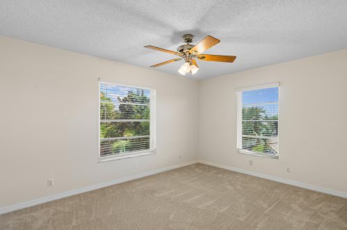 850 4 Ct, Boca Raton FL 33432-1905 exterior