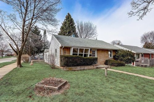 3379 57, Milwaukee WI 53218-4217 exterior