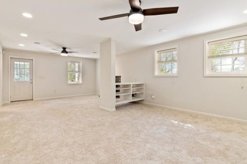 7105 Faunsworth Dr, Atlanta GA 30328-1941 exterior