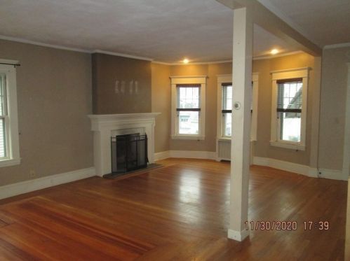 24 Henry Harris St, Chicopee MA 01020 exterior