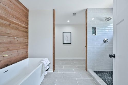 1477 Mercer Ave, Atlanta GA  30337-1515 exterior