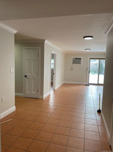 2418 Seymour Ave, Bronx NY 10469-3017 exterior