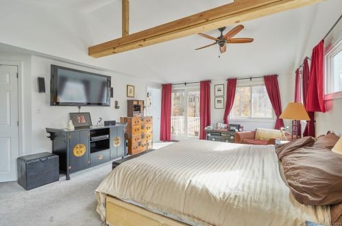 37 Bayne St, Norwalk CT 06851-1201 exterior