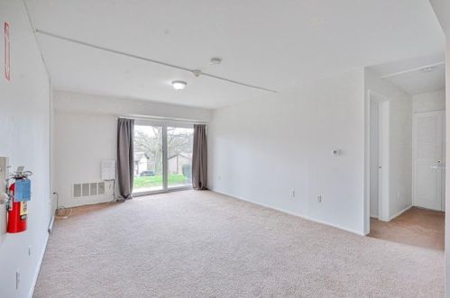 1019 Sanlin Dr, Moon Twp PA  15108-2834 exterior