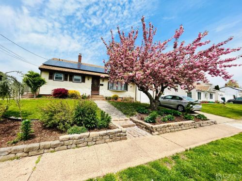 24 Sims Rd, Edison, NJ 08817-3034