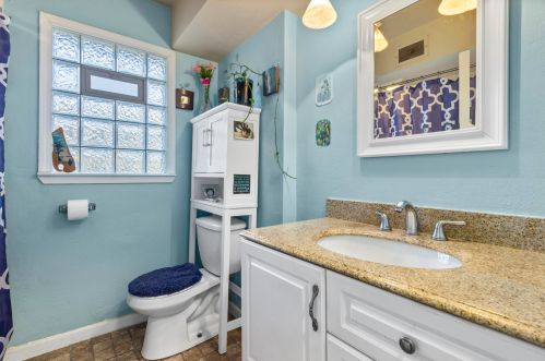 3821 80, Milwaukee WI 53214-4547 exterior