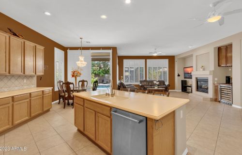 2441 Thompson Way, Chandler AZ 85286-8436 exterior