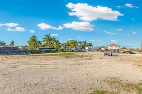 19915 Mariposa Ave, Riverside CA 92508-9613 exterior