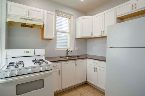 614 Lockwood Ave, Chicago IL 60638-1712 exterior