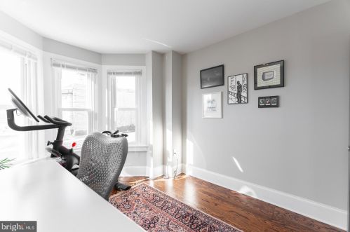 2570 Cedar St, Philadelphia PA 19125-2335 exterior