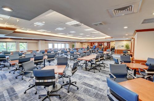 11 Gln Dr, Boynton Beach FL 33436-6207 exterior