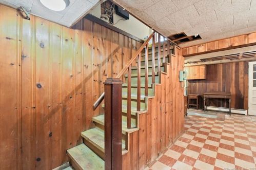 256 Autumn St, Manchester CT 06040-5553 exterior