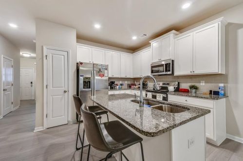 4954 Lower Elm St, Atlanta GA 30349-1688 exterior