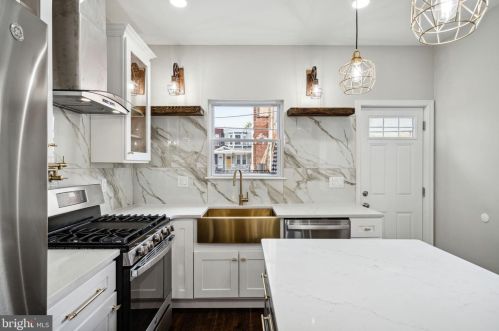 716 56th St, Philadelphia PA  19143-2508 exterior