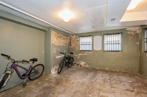 3319 Belden Ave, Chicago IL 60647-2509 exterior