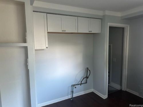 5394 Campbell St, Dearborn Heights MI  48125-2729 exterior