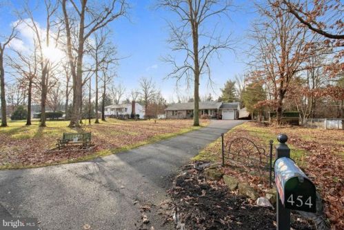 454 Mock Rd, Pottstown, PA 19464-1609