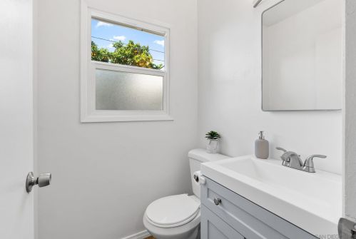 5431 Dundee Ave, San Diego CA  92120-1834 exterior