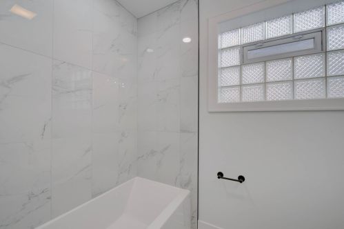 4852 La Crosse Ave, Chicago IL  60638-2119 exterior