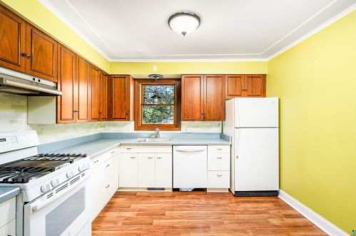 301 Locust St, Duluth MN 55811-5142 exterior