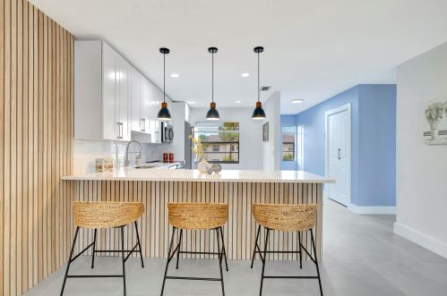 7898 Eastlake Dr, Boca Raton FL  33433-1424 exterior